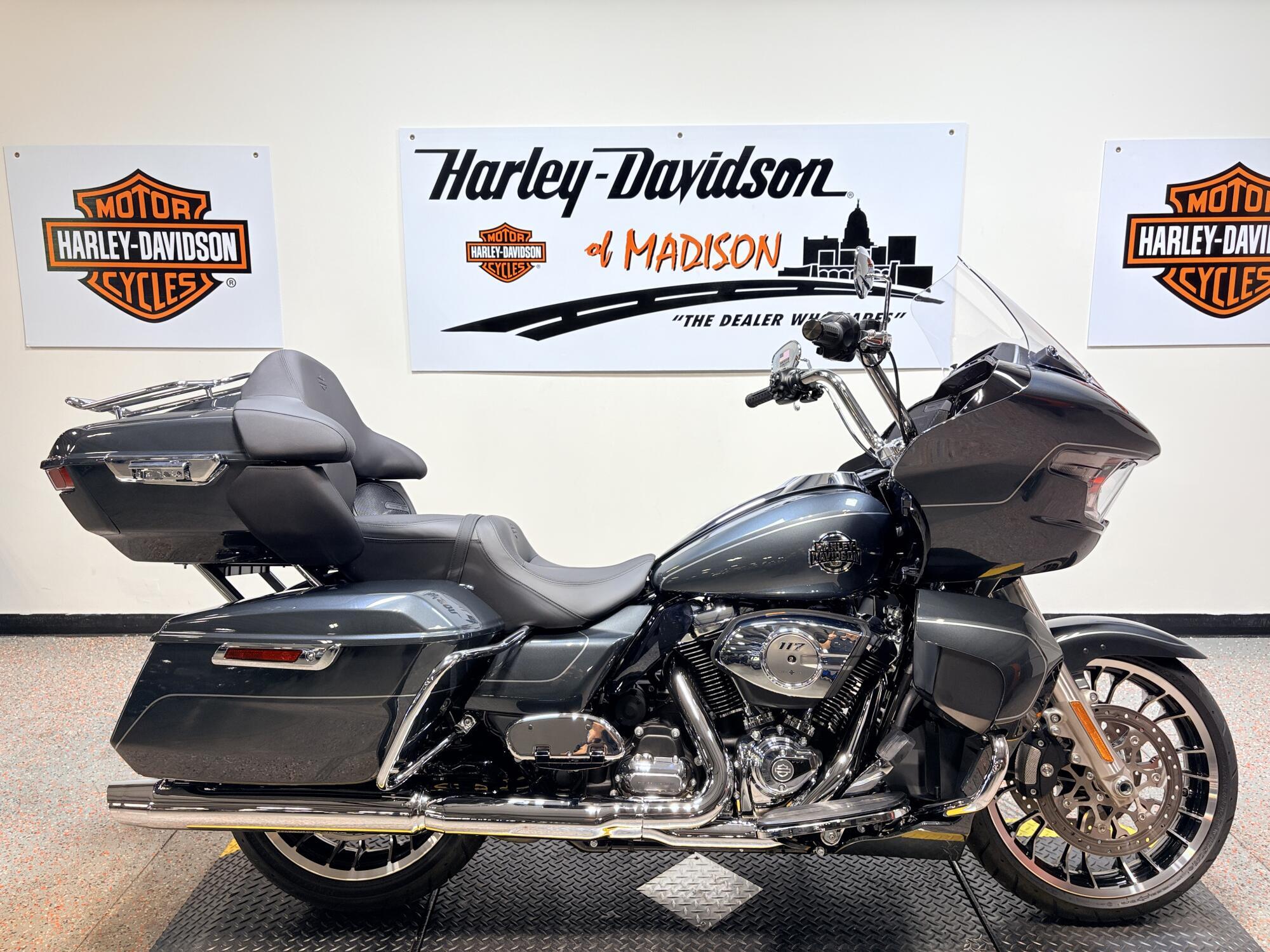 2026 Harley-Davidson Road Glide Limited LIMITED in Madison, WI