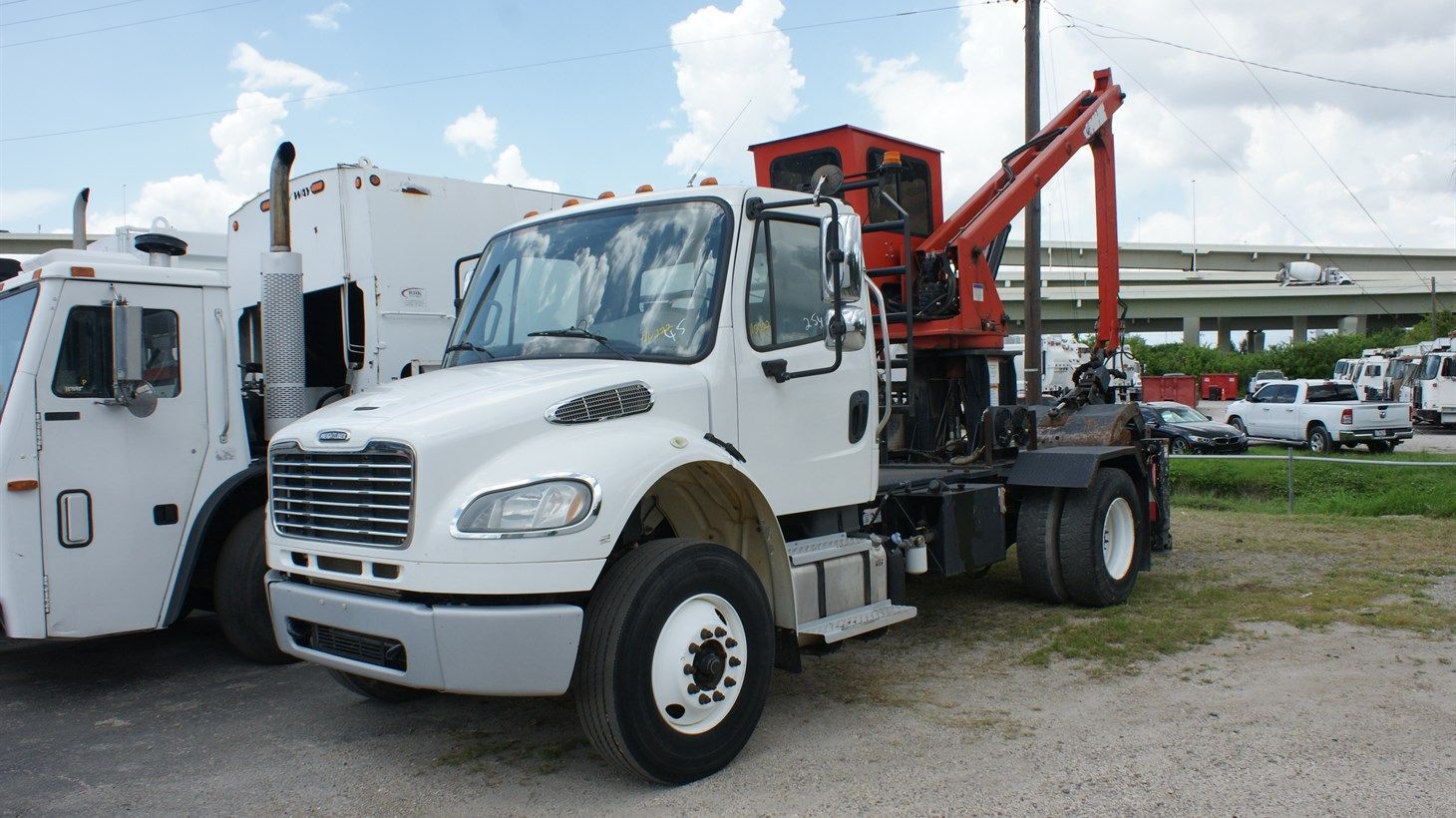 2018 FREIGHTLINER M2 106 in Tampa, FL