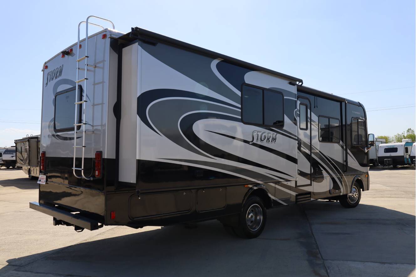 A photo of this 2013 Fleetwood Storm 32BH