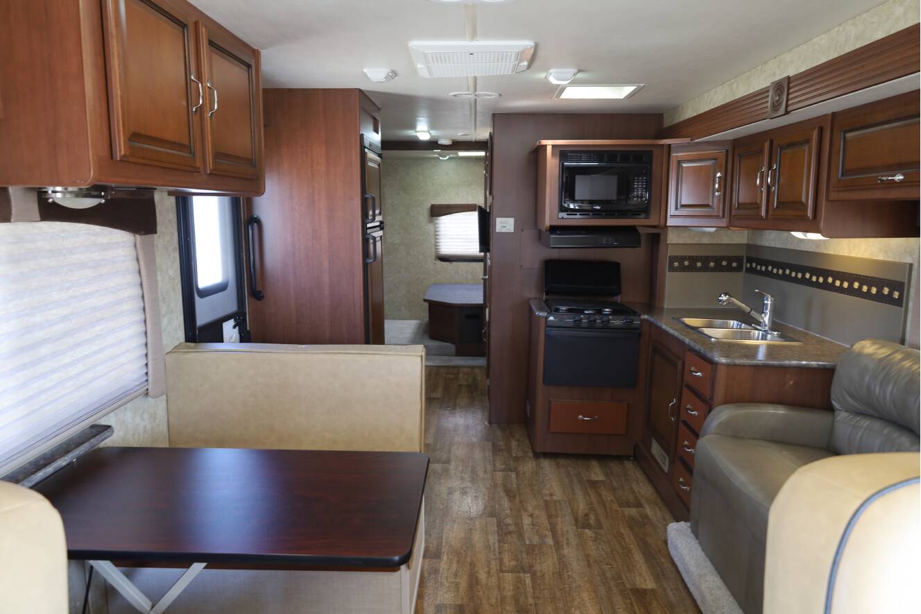 A photo of this 2013 Fleetwood Storm 32BH