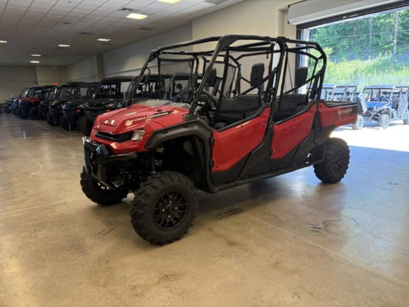 A photo of this 2025 Honda Pioneer 1000-6 DLX CREW