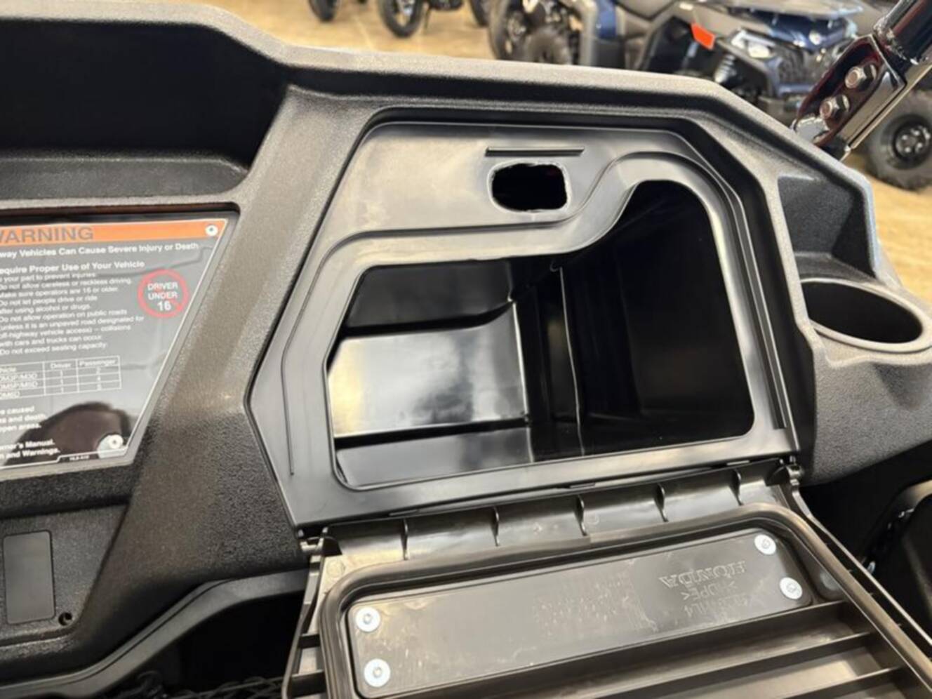 A photo of this 2025 Honda Pioneer 1000-6 DLX CREW