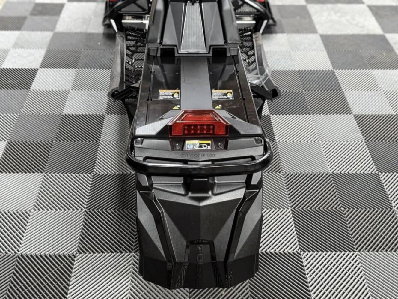 A photo of this 2027 Polaris 9R INDY VR1 DYNAMIX 137