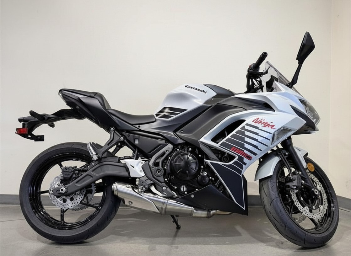 2026 Kawasaki Ninja 650 ABS ABS in Maumee, OH