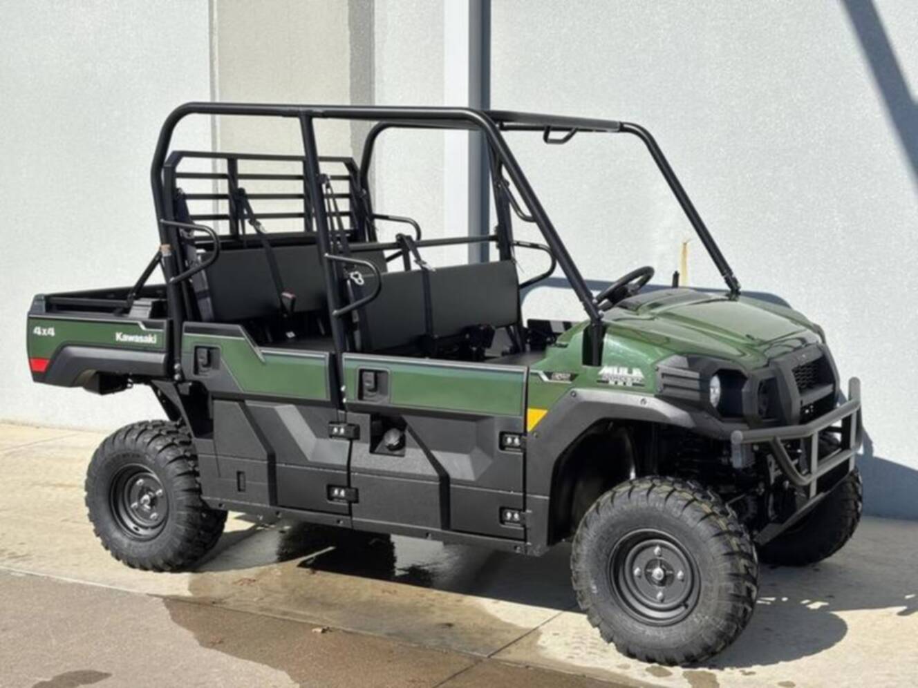 A photo of this 2026 Kawasaki Mule PRO-FXT 820 EPS