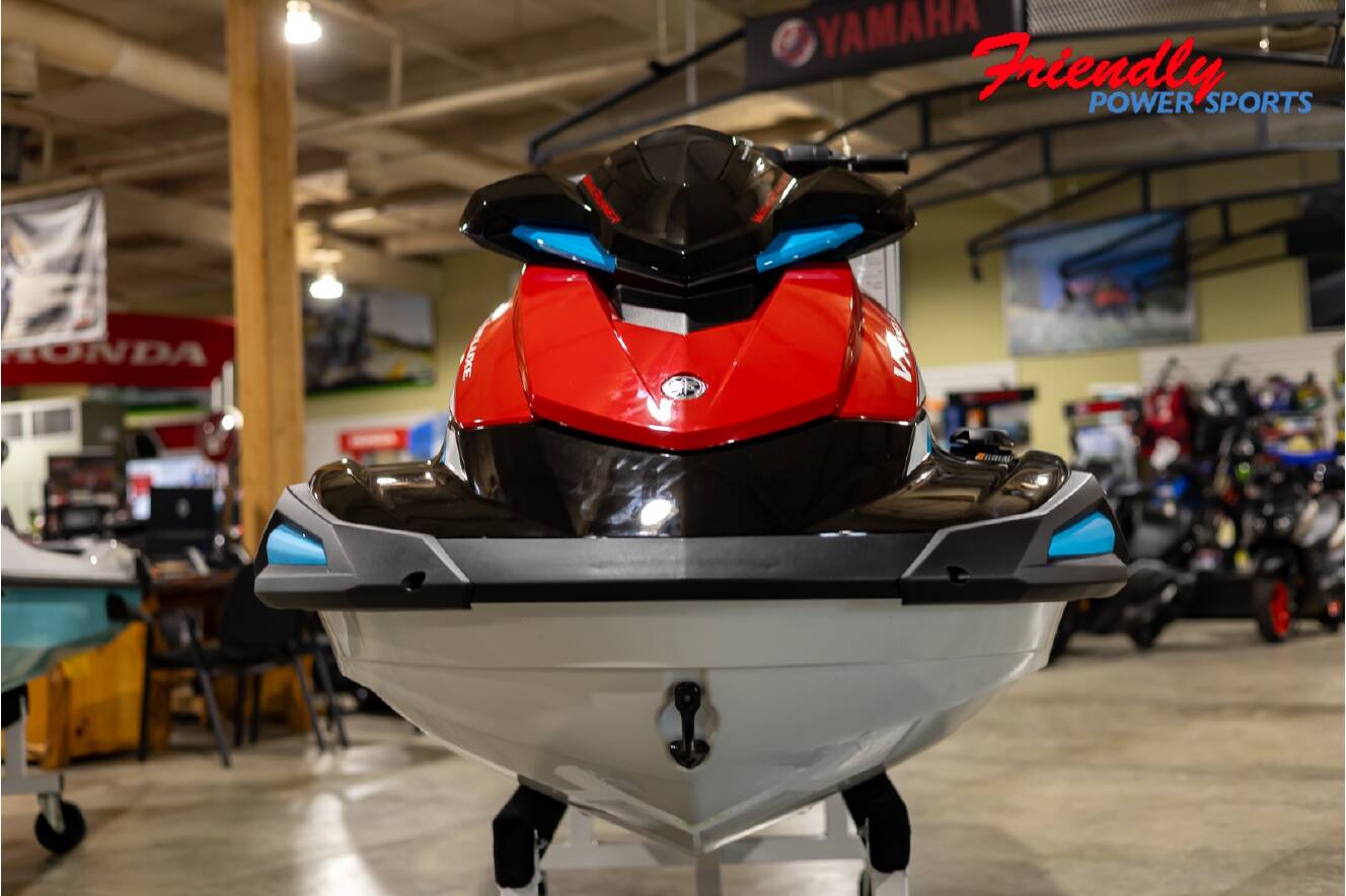A photo of this 2026 Yamaha VX DELUXE-BLACK/TORCH RED