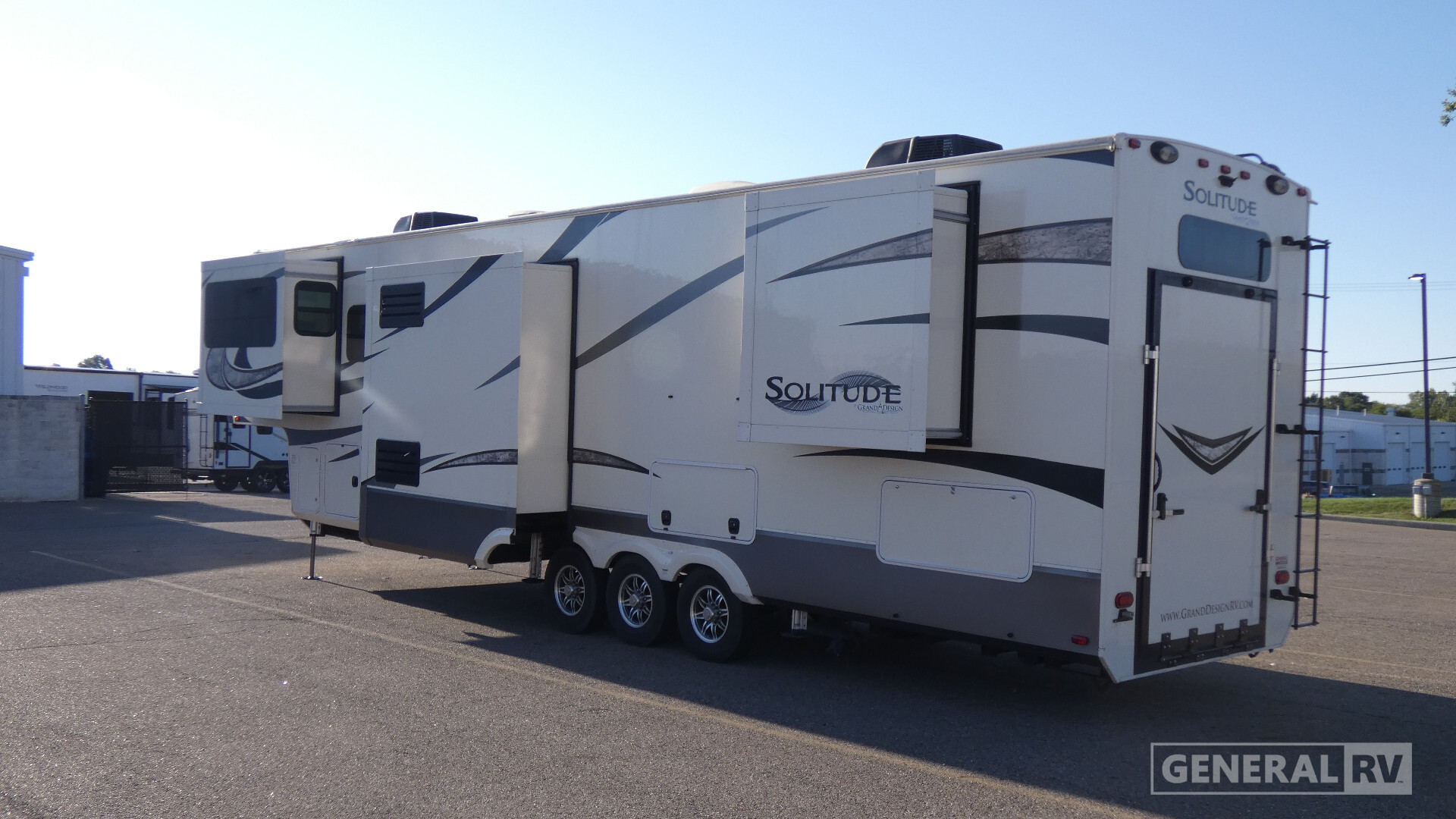 2018 Grand Design SOLITUDE 374TH in north canton OH