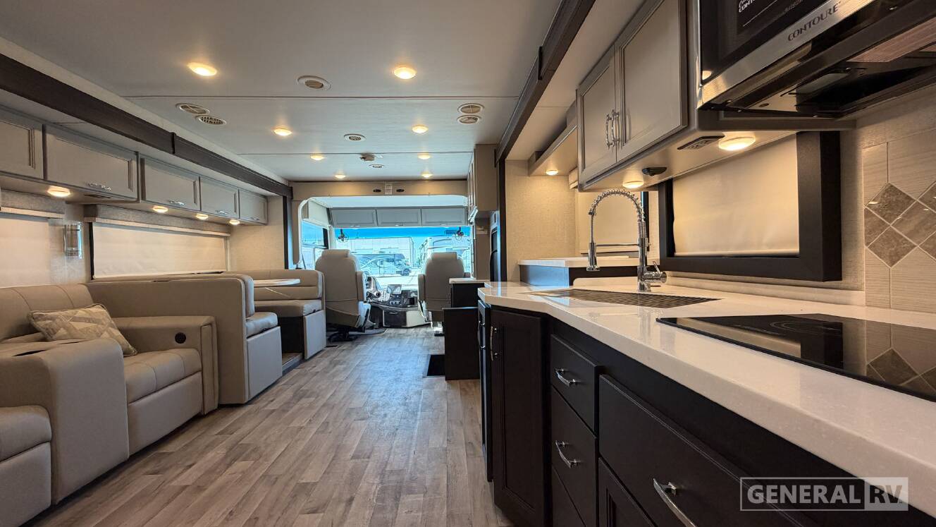 A photo of this 2026 Thor Motor Coach PALAZZO GT 37.5