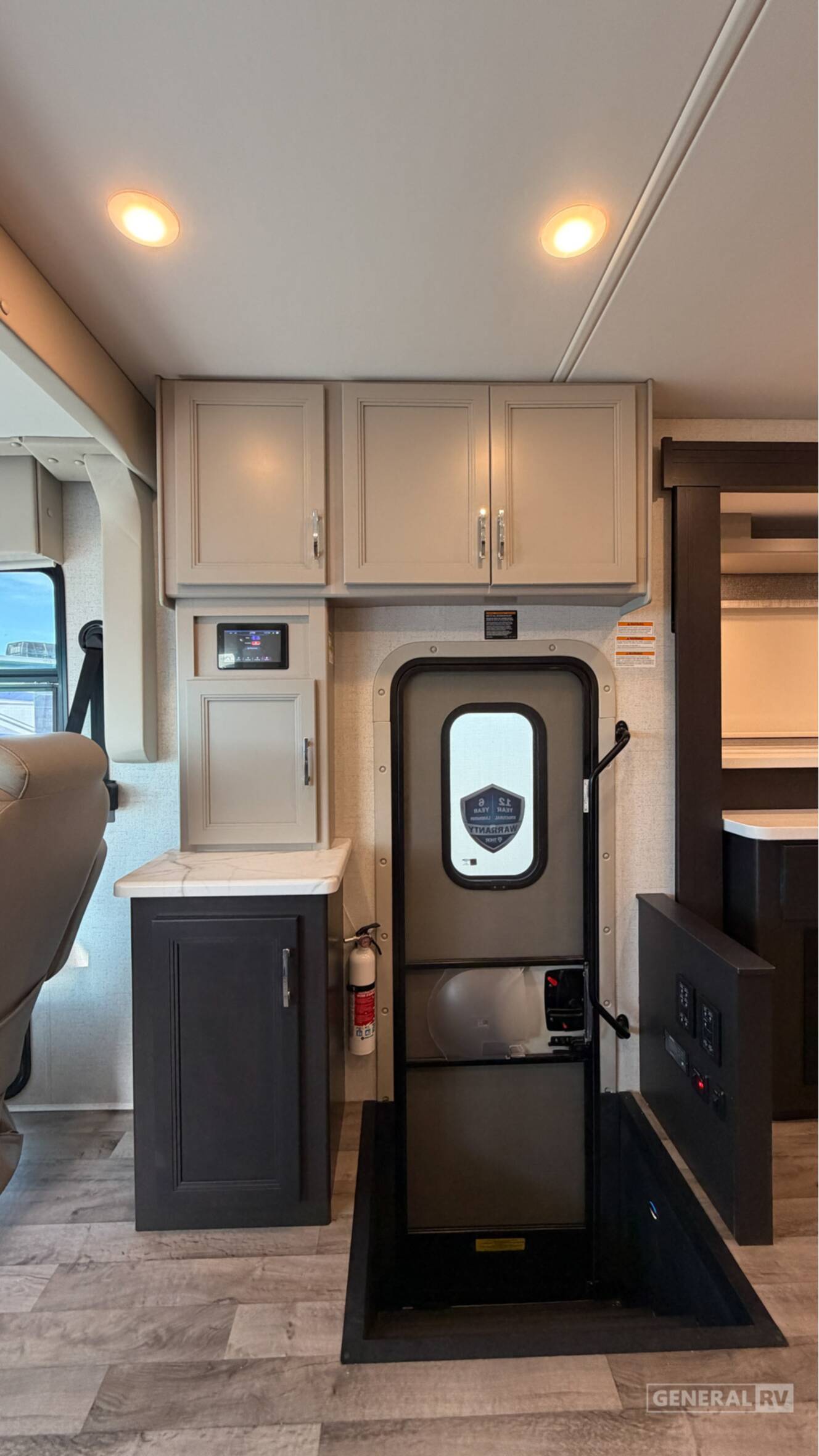 A photo of this 2026 Thor Motor Coach PALAZZO GT 37.5
