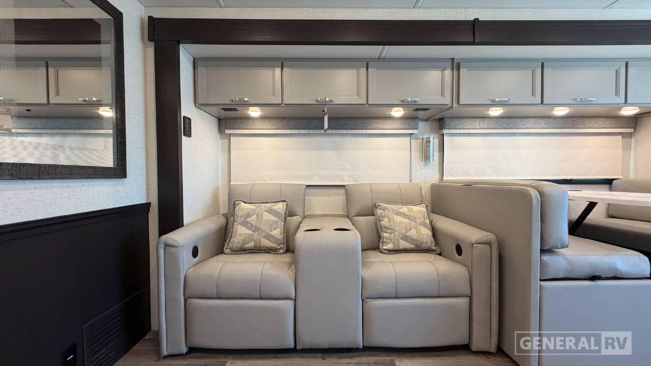 A photo of this 2026 Thor Motor Coach PALAZZO GT 37.5
