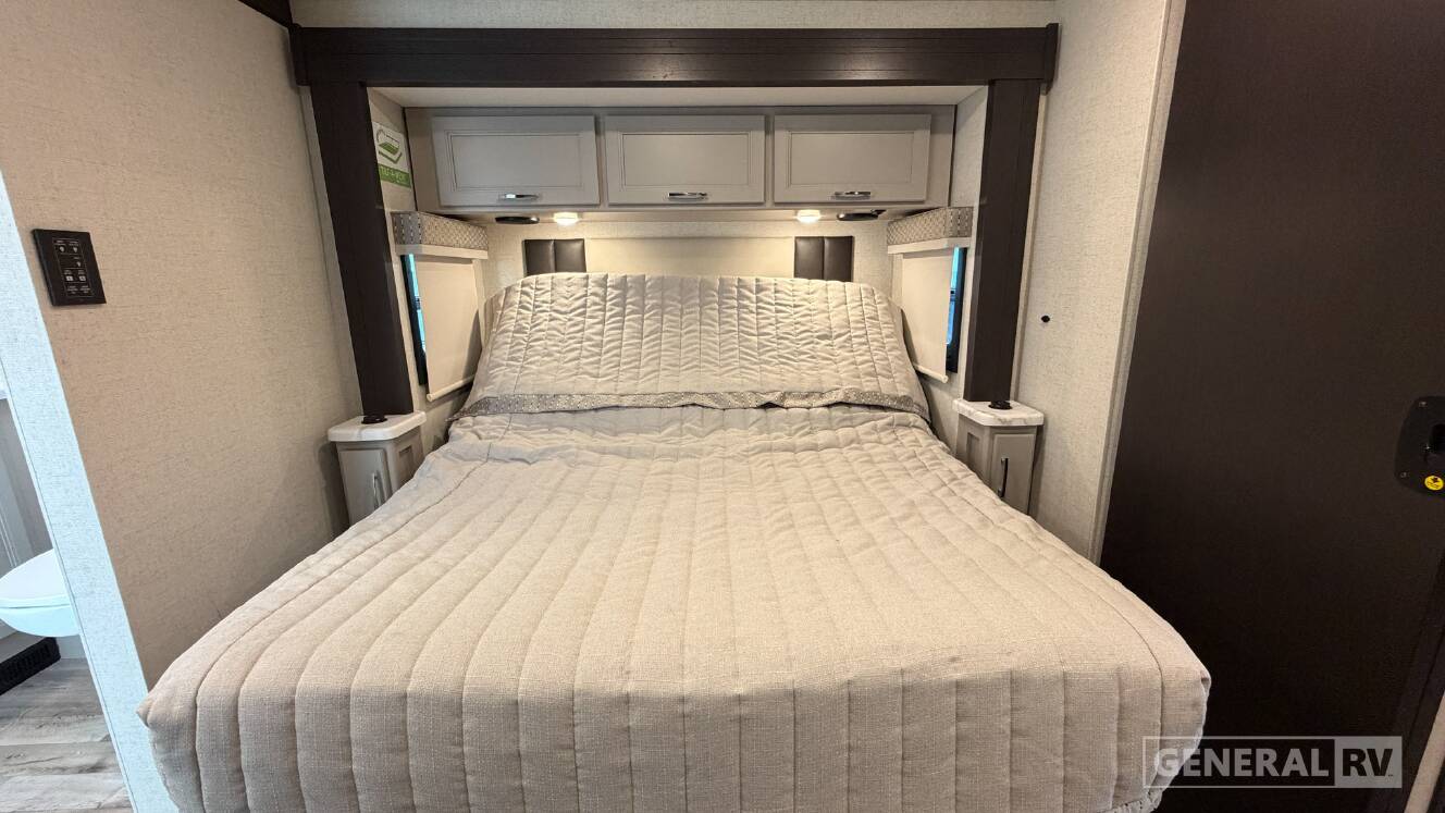 A photo of this 2026 Thor Motor Coach PALAZZO GT 37.5