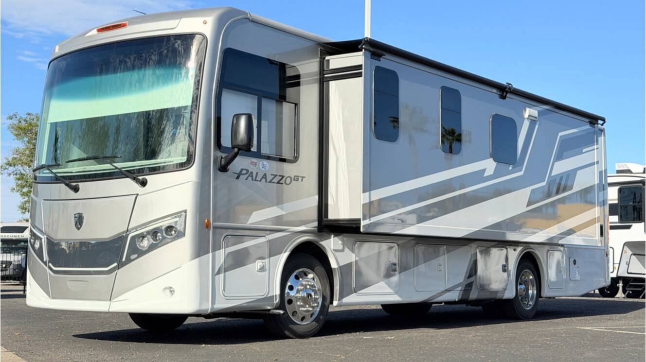 A photo of this 2026 Thor Motor Coach PALAZZO GT 33.6