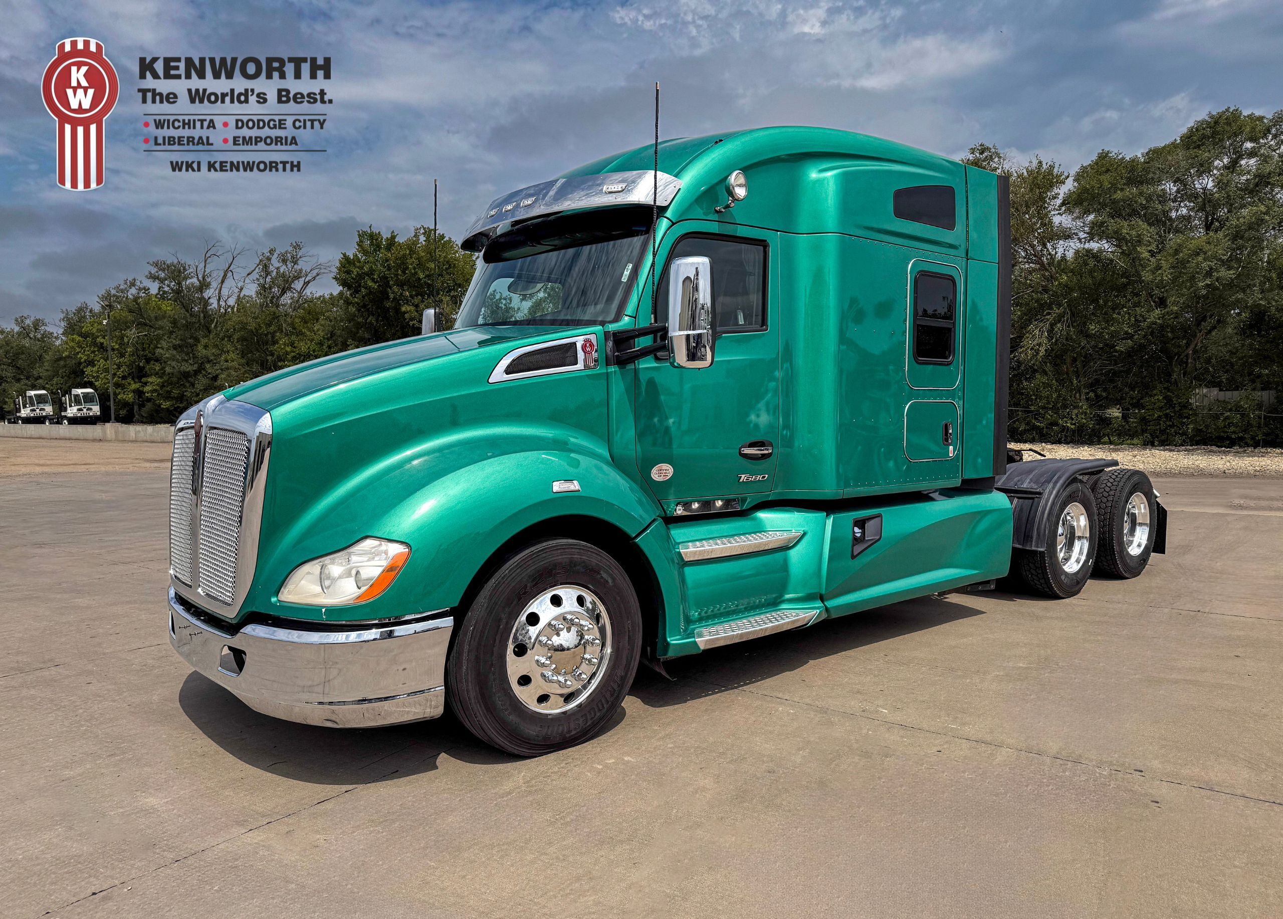 2022 KENWORTH T680 in Wichita, KS