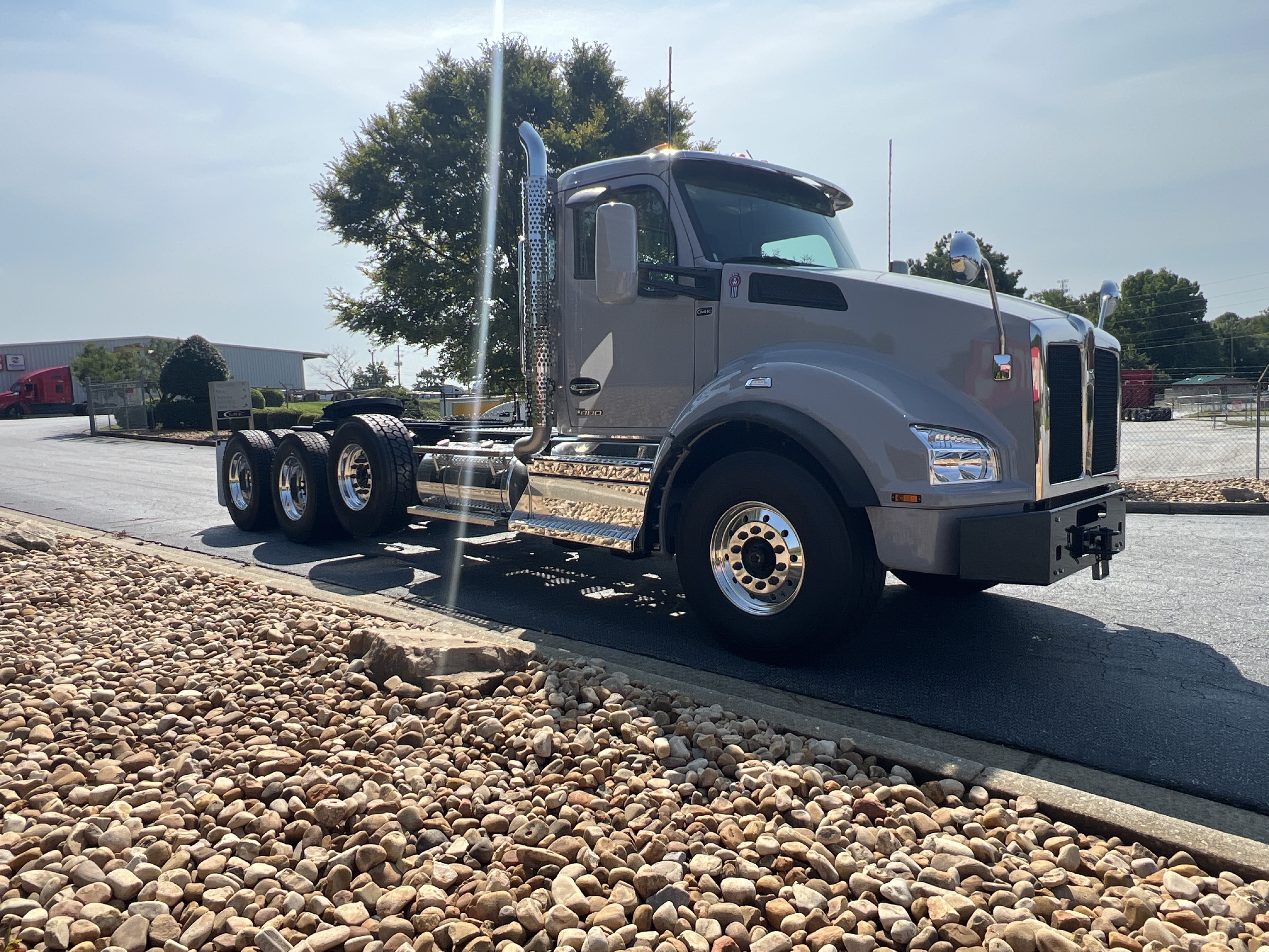 2027 KENWORTH T880 in Mableton, GA