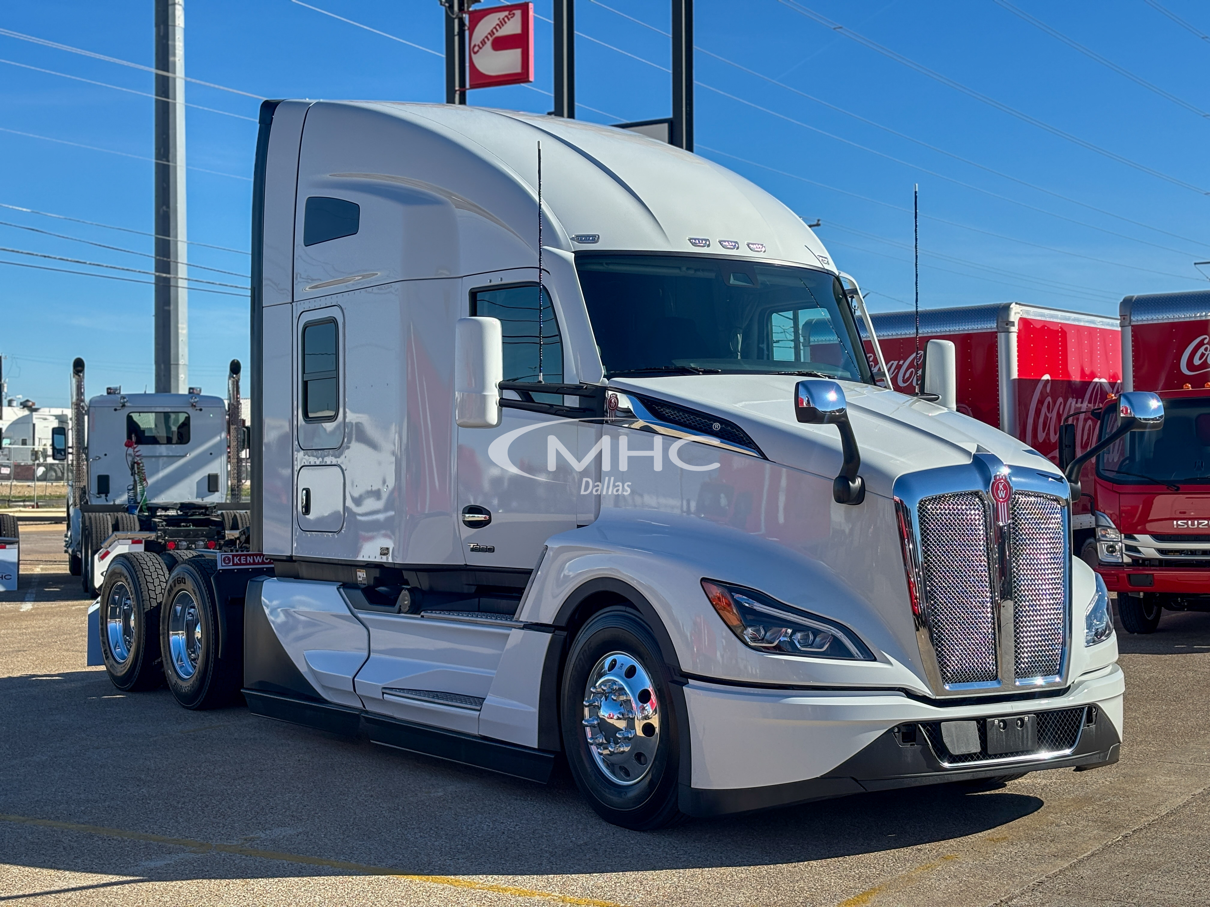2027 KENWORTH T680 in Dallas, TX