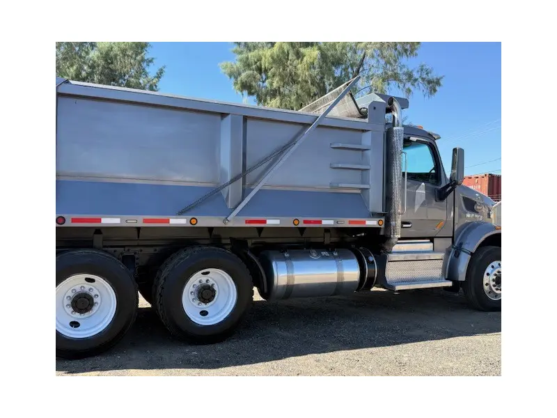 2019 Peterbilt 567