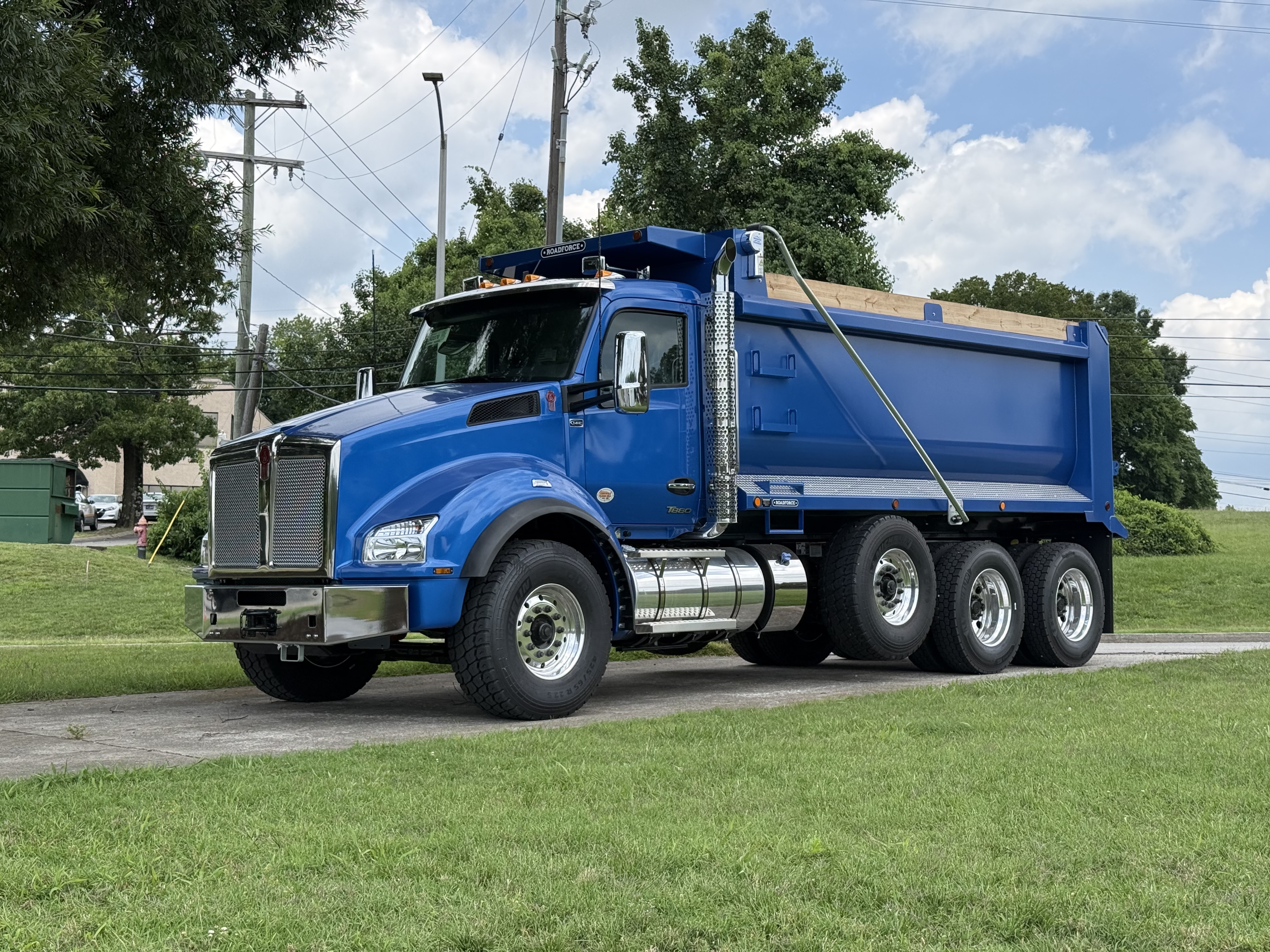 2027 KENWORTH T880 in Nashville, TN