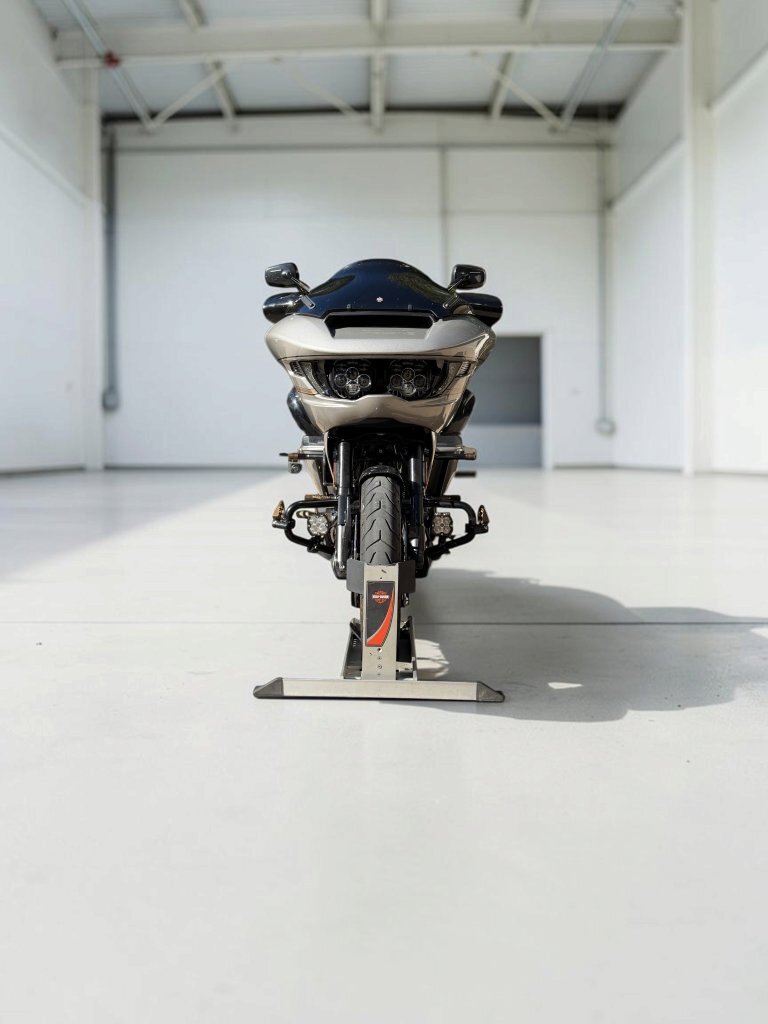 2023 Harley-Davidson Road Glide CVO in blue springs MO