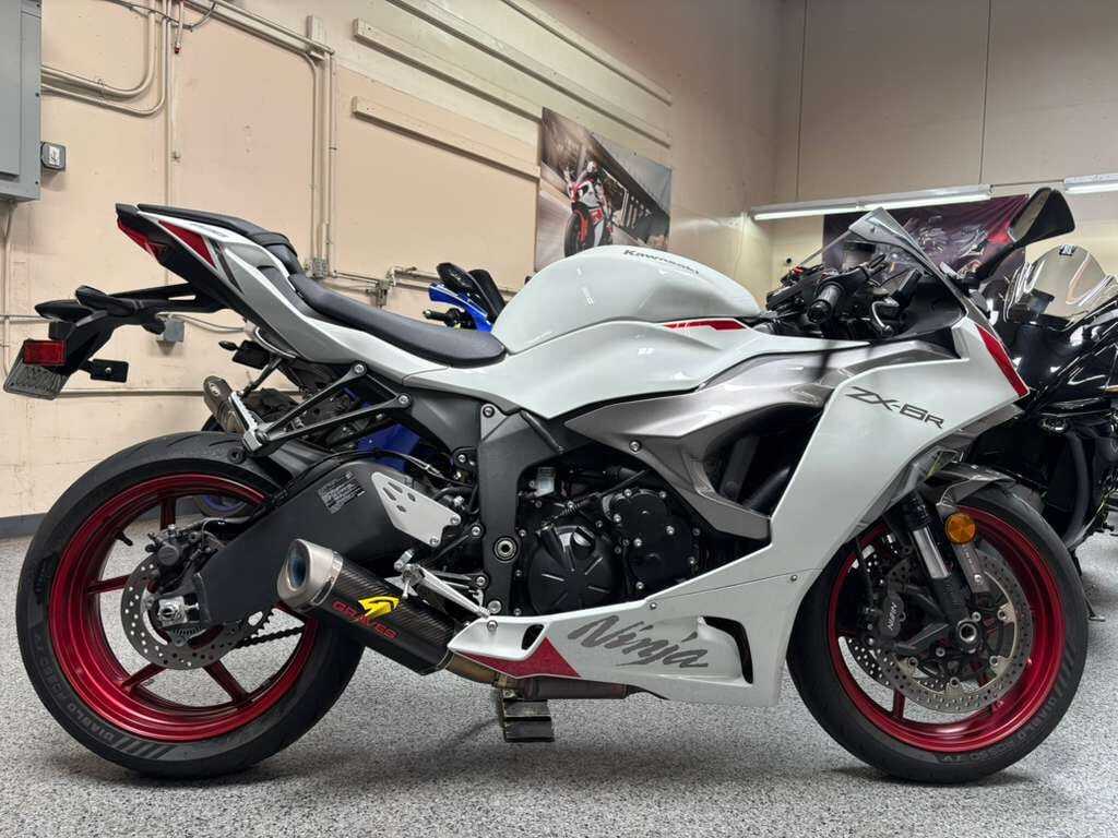 2025 Kawasaki ZX6R BASE in El Cajon, CA
