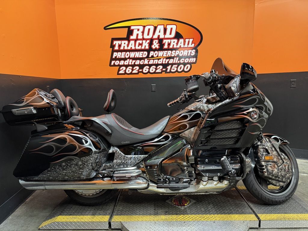 2014 Honda® Gold Wing F6B Deluxe F6B DELUXE in Big Bend, WI