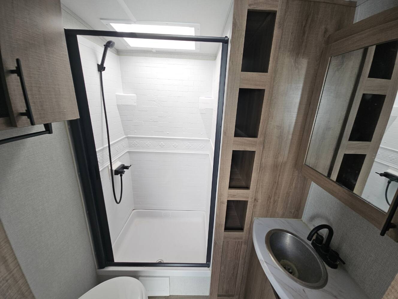 A photo of this 2025 Grand Design Imagine 2670MK