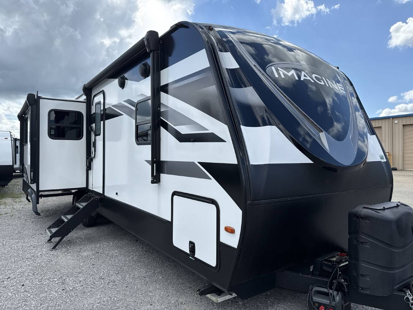 A photo of this 2023 Grand Design IMAGINE 2970RL