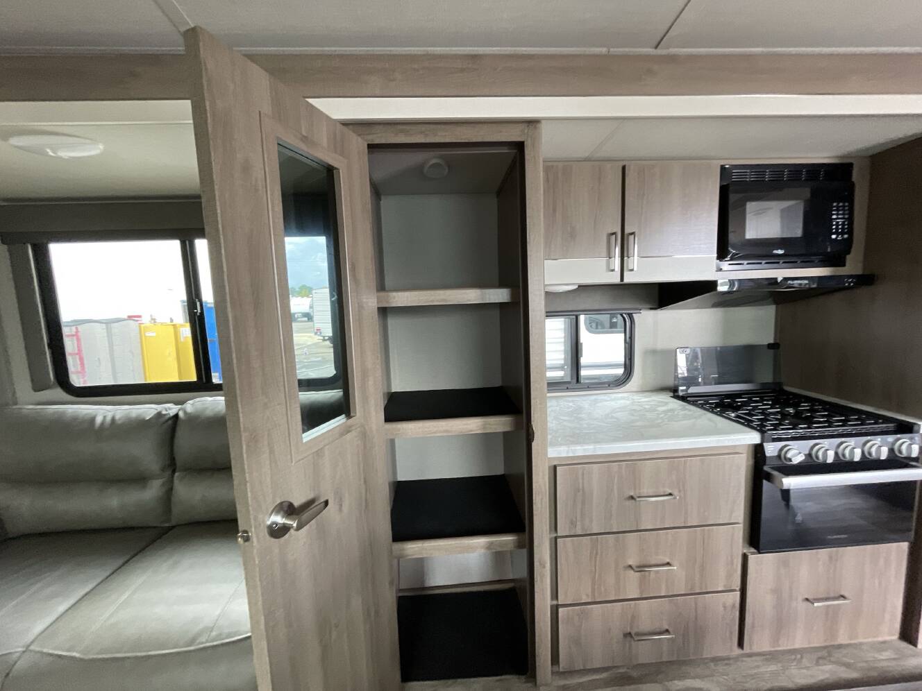 A photo of this 2023 Grand Design IMAGINE 3100RD
