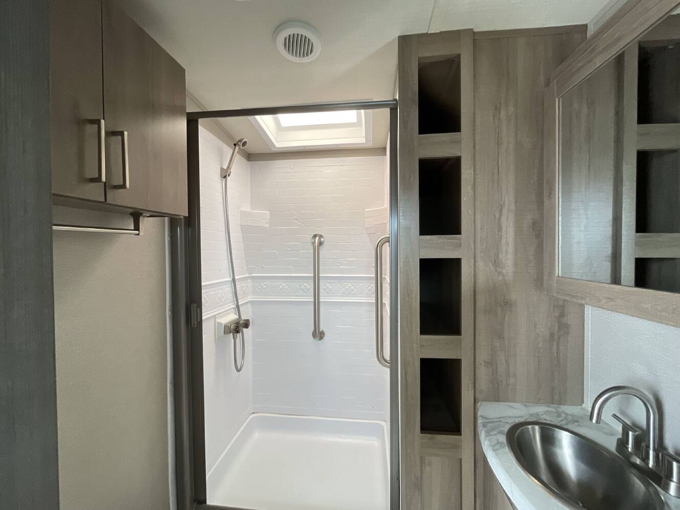 A photo of this 2023 Grand Design IMAGINE 3100RD