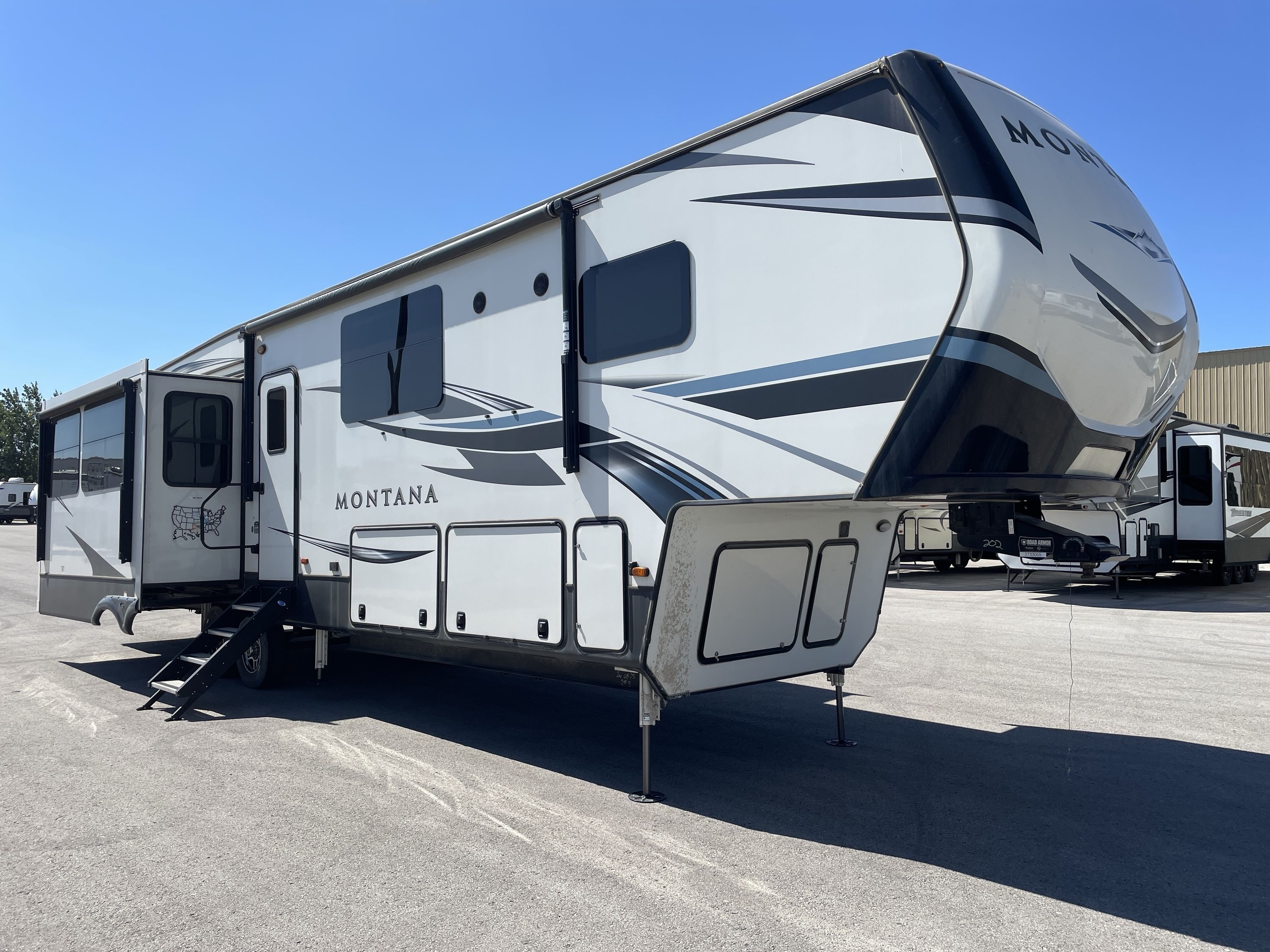 2021 Keystone MONTANA 3855BR in kansas city KS
