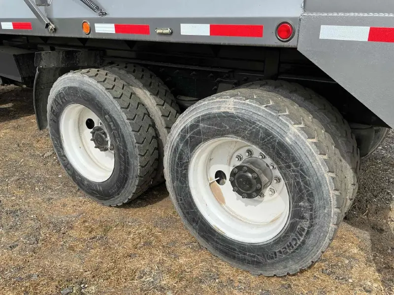 2019 PETERBILT 567