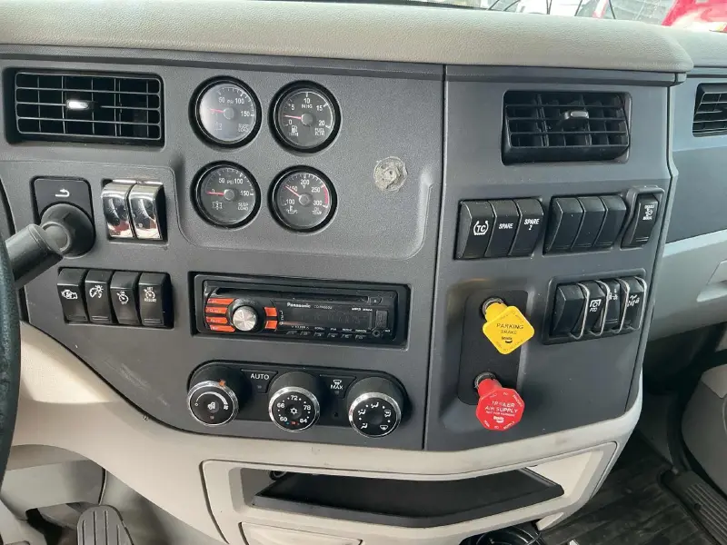 2019 PETERBILT 567