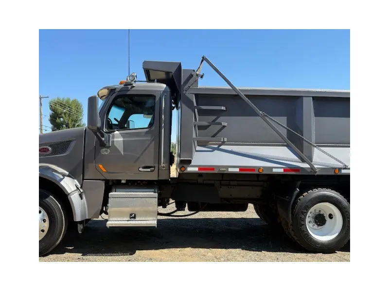2019 PETERBILT 567