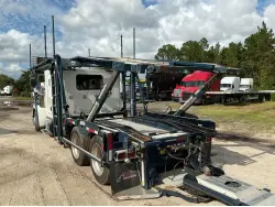 2017 PETERBILT 389