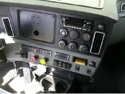 2022 FREIGHTLINER CASCADIA 126