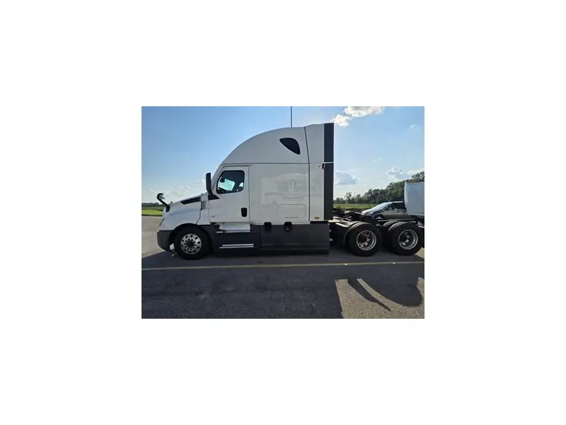 2022 FREIGHTLINER CASCADIA 126