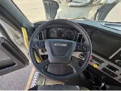 2022 FREIGHTLINER CASCADIA 126
