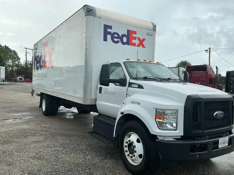 2023 FORD F650