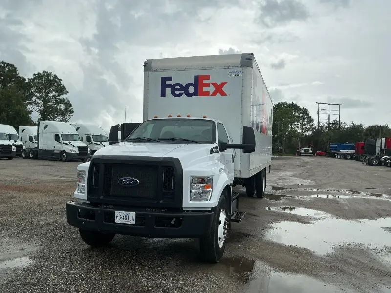 2023 FORD F650
