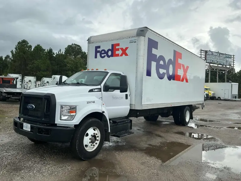 2023 FORD F650