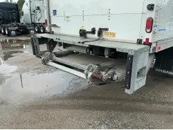 2023 FORD F650