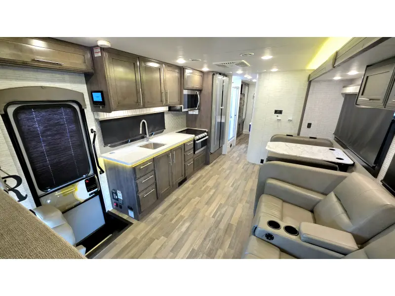 2025 Entegra Esteem 29V