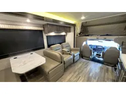 2025 Entegra Esteem 29V