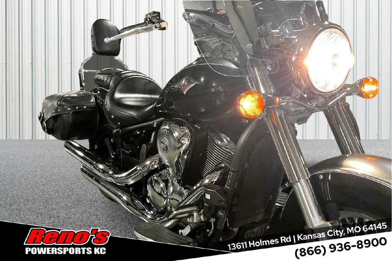A photo of this 2021 Kawasaki Vulcan 900 Classic LT