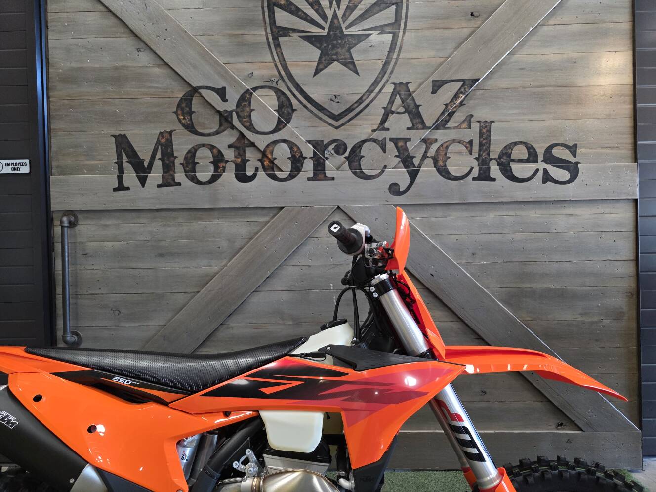 A photo of this 2027 KTM 250 XC-F