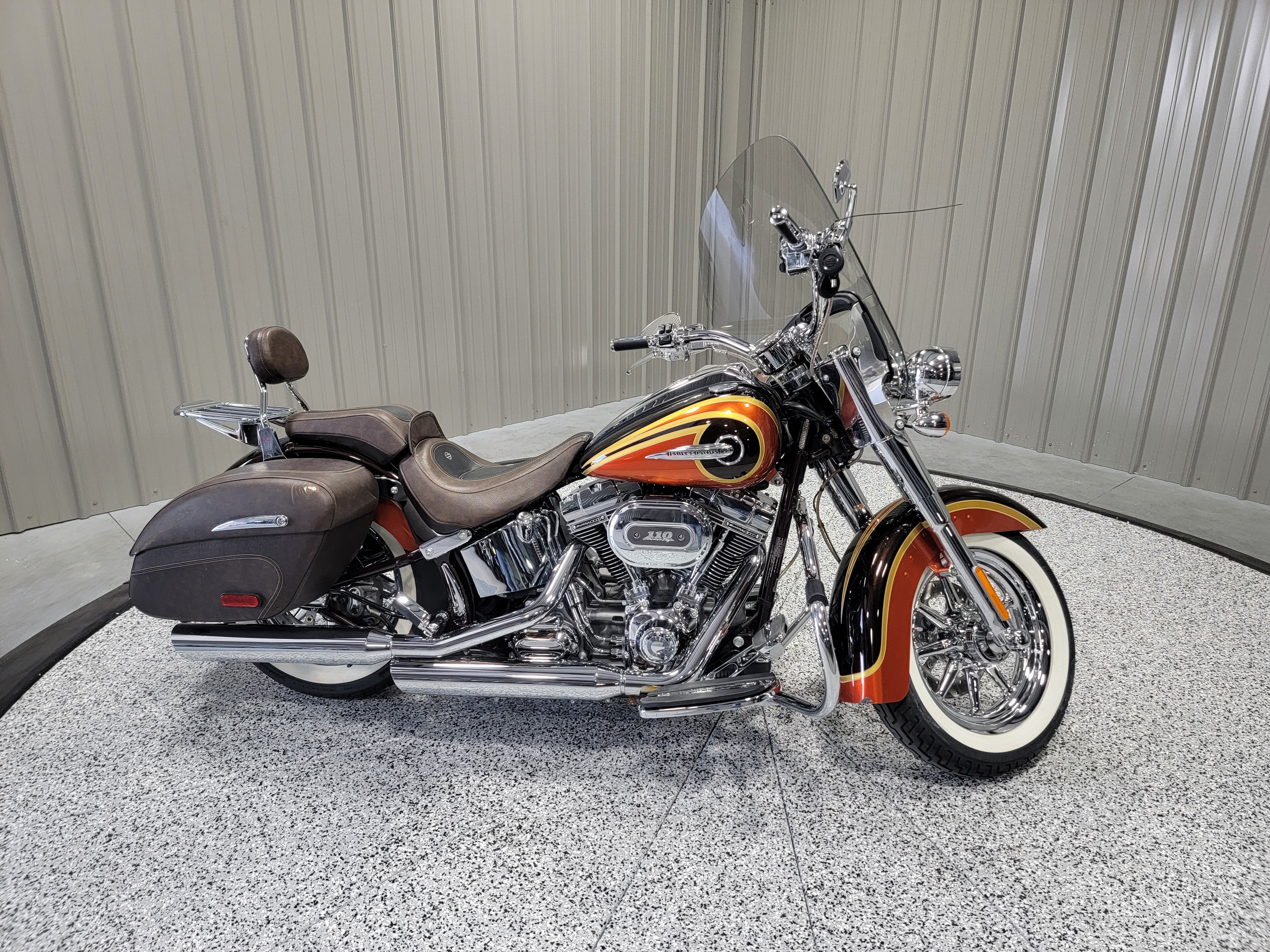 2014 Harley-Davidson SOFTAIL CVO DELUXE CVO DELUXE in Jonestown, PA
