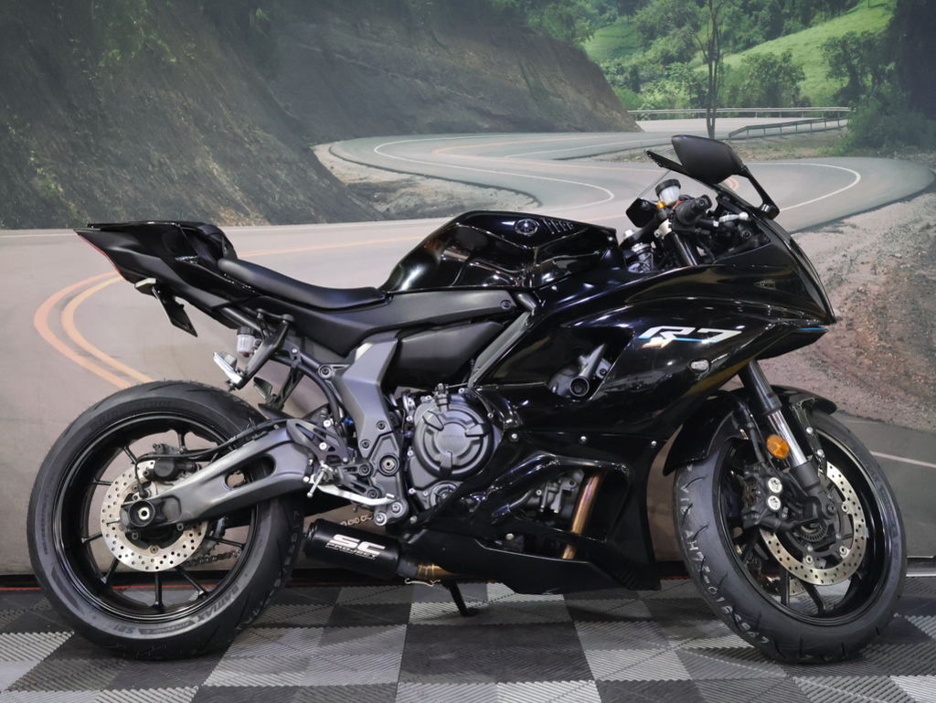 2022 Yamaha YZF-R7 R7 in Chatsworth, CA