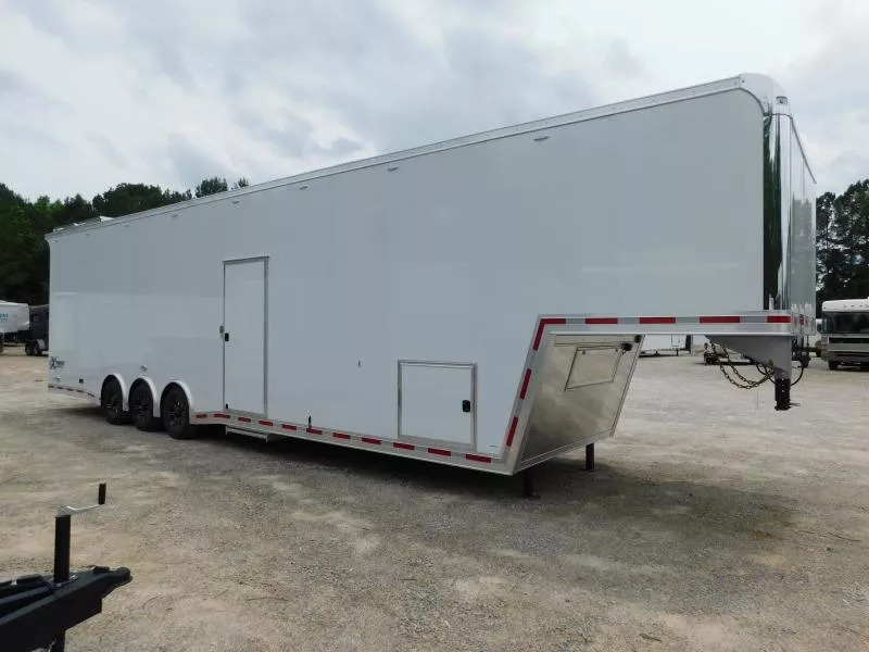 2025 United Trailers United 42' Aluminum Gooseneck Sprint Car Special Car / in Hope Mills, NC
