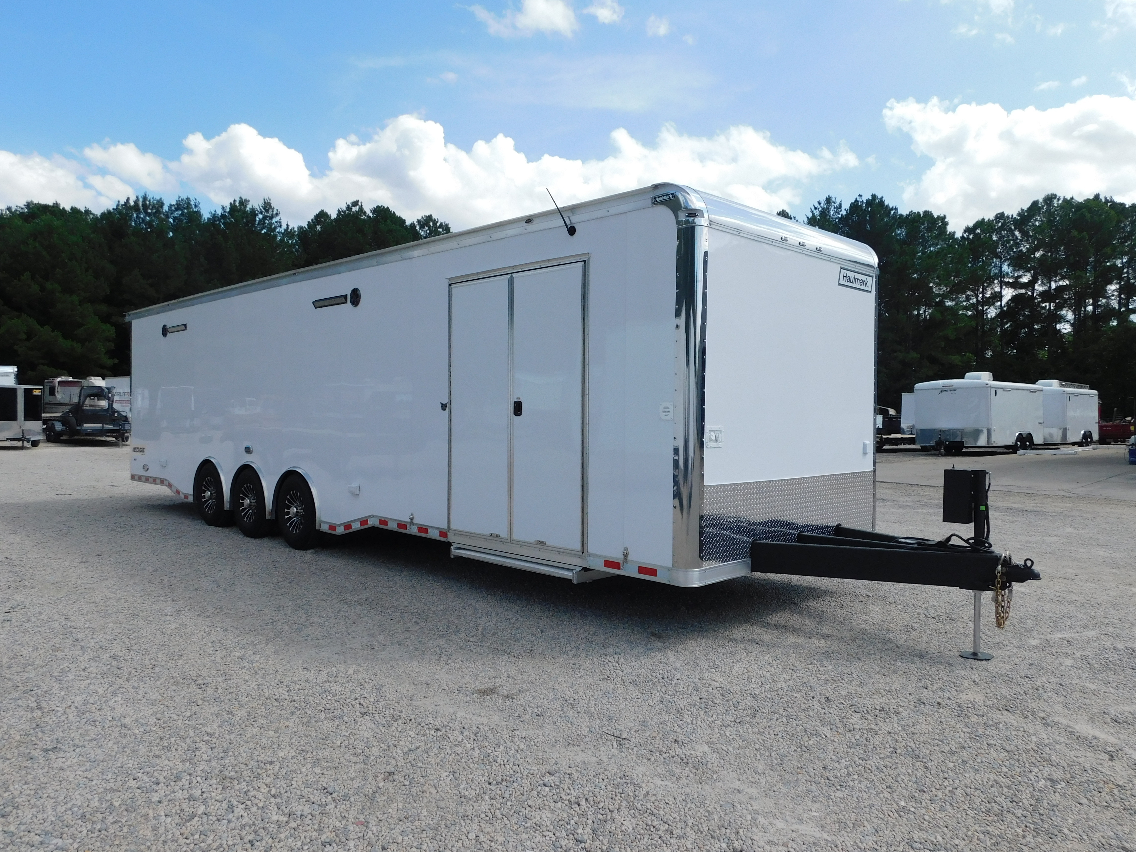 2026 Haulmark Haulmark Edge Pro 34' Full Bathroom in Hope Mills, NC