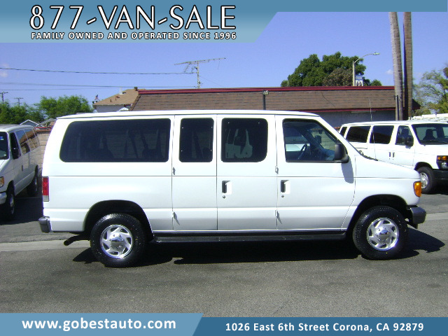 2005 FORD ECONOLINE in Corona, CA