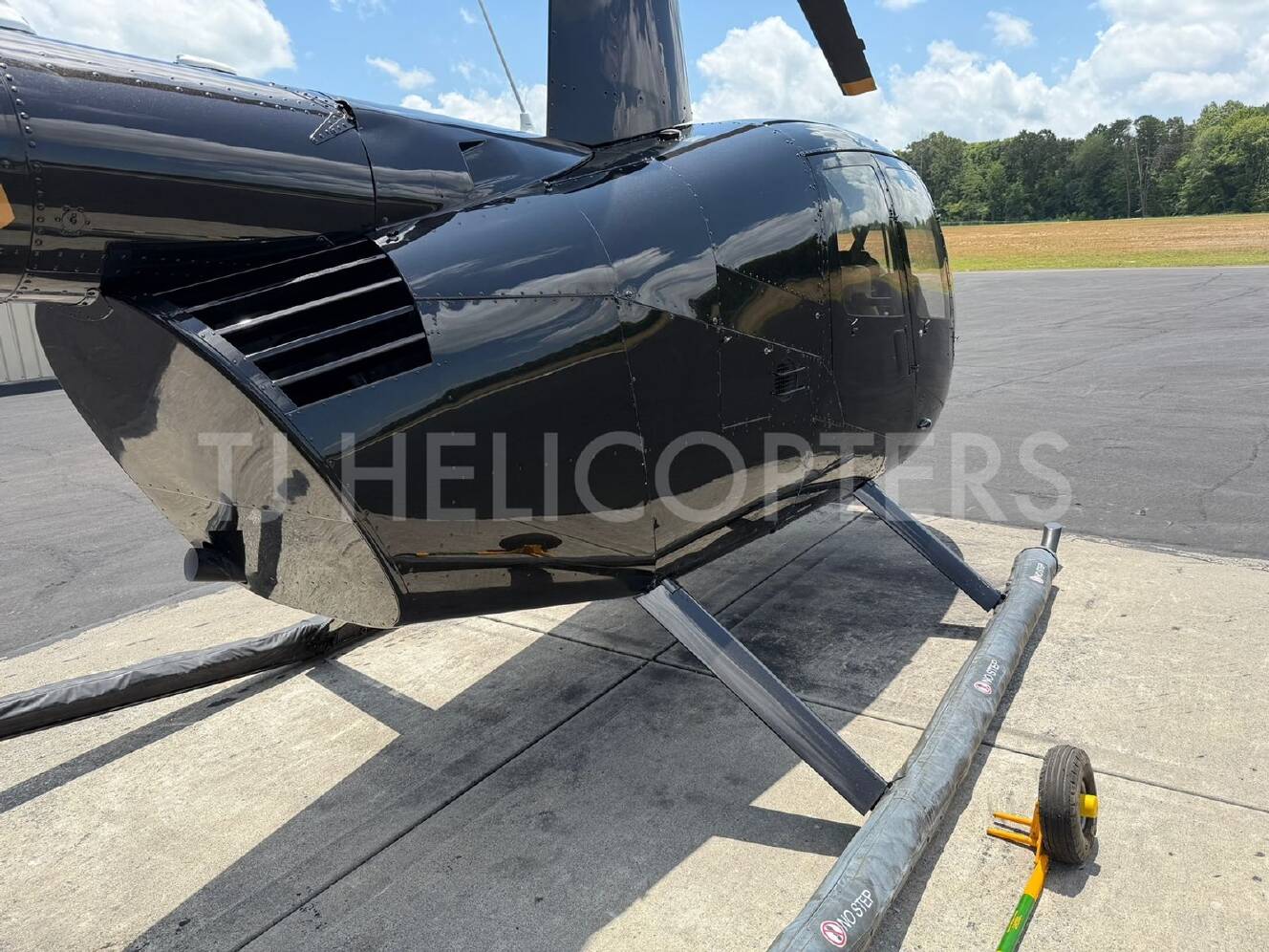 A photo of this 2014 Robinson R44 CLIPPER II